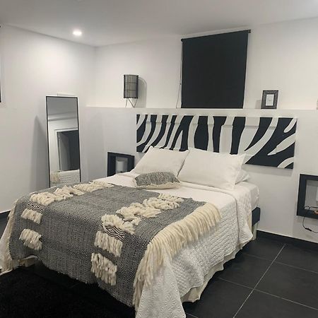 Paradiso Apartments - 1 Bdr オラニエスタッド エクステリア 写真